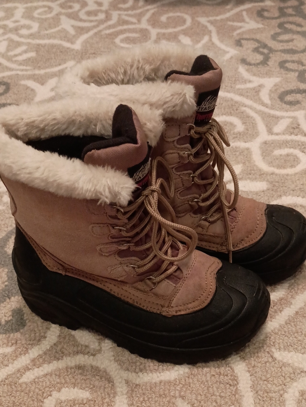 Itasca Tan Faux-Fur Lace-Up Winter Boots with Black Sole